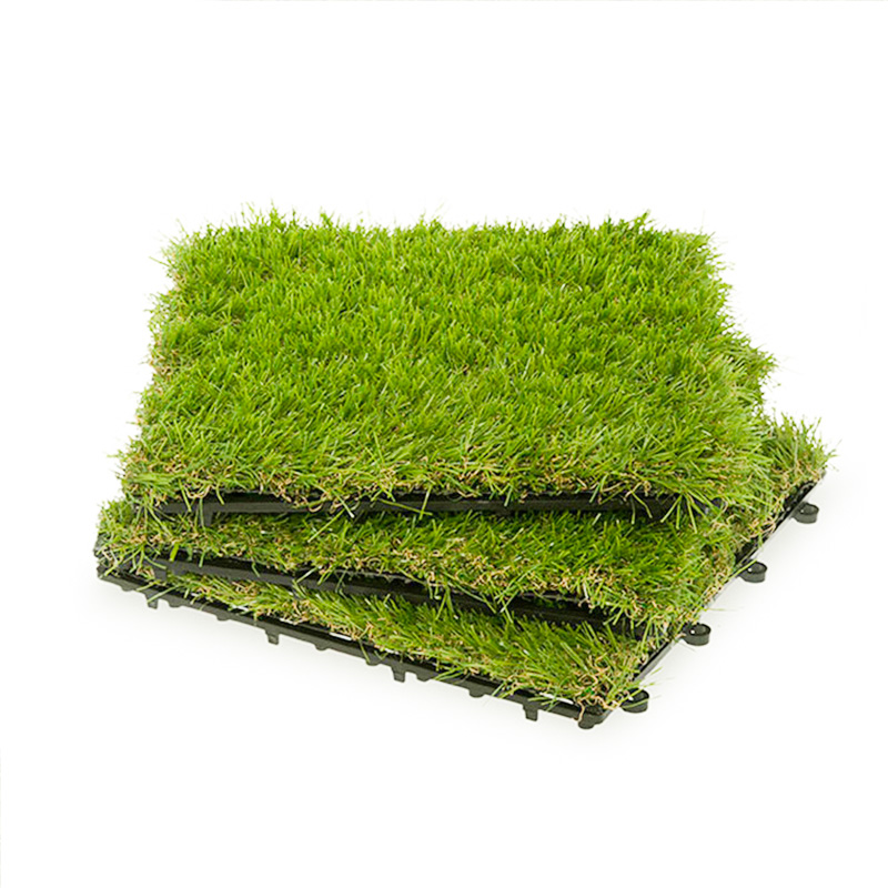 Ladrilhos de deck de grama artificial interligados realistas para jardim